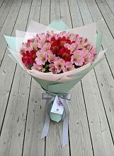 Букет цветов из:  Альстромерии в Плесецке
