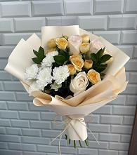 Букет цветов из:  Розы и Хризантемы в Плесецке