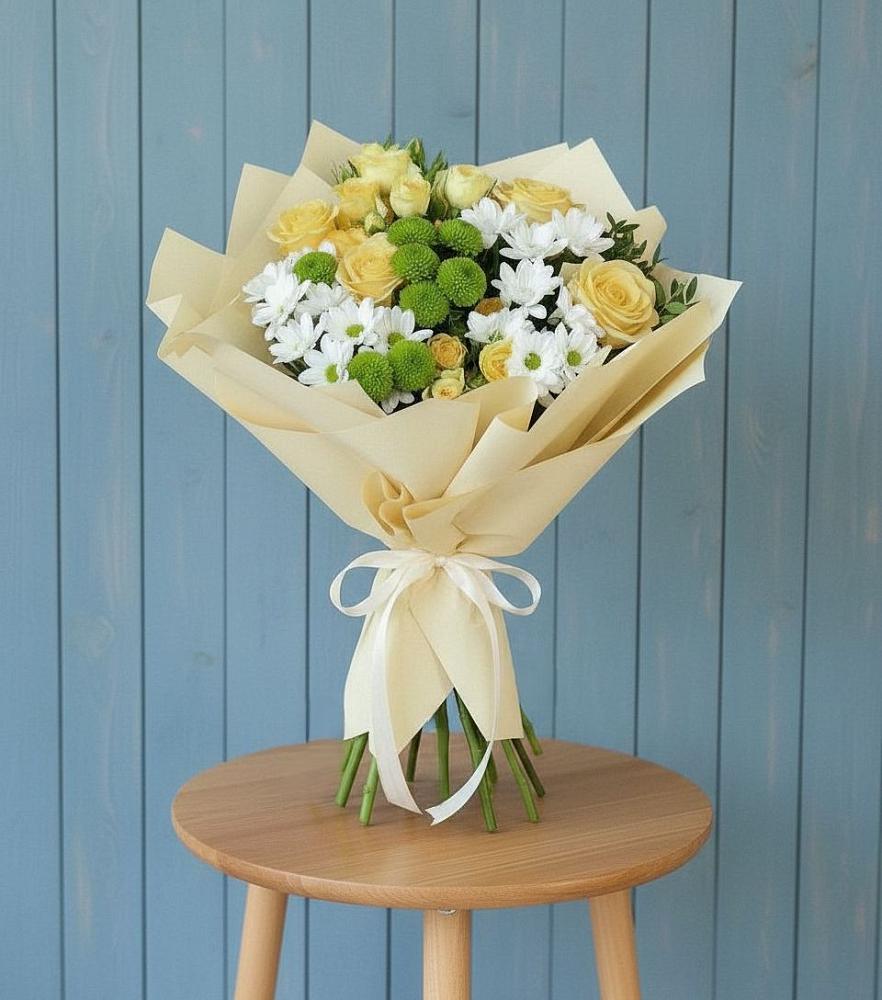 Букет цветов из: Хризантемы и Розы в Плесецке