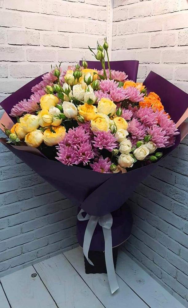 Букет цветов из: Хризантемы и Розы в Плесецке