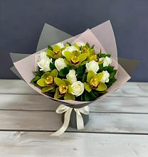 Букет цветов из:  Орхидеи и Розы в Плесецке