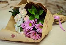 Букет цветов из:  Розы и Хризантемы #REPLACE_PRED# Плесецке