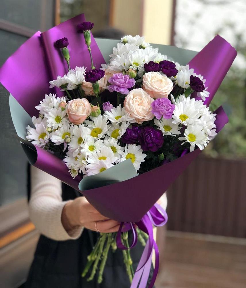 Букет цветов из: Хризантемы, Гвоздики и Розы в Плесецке