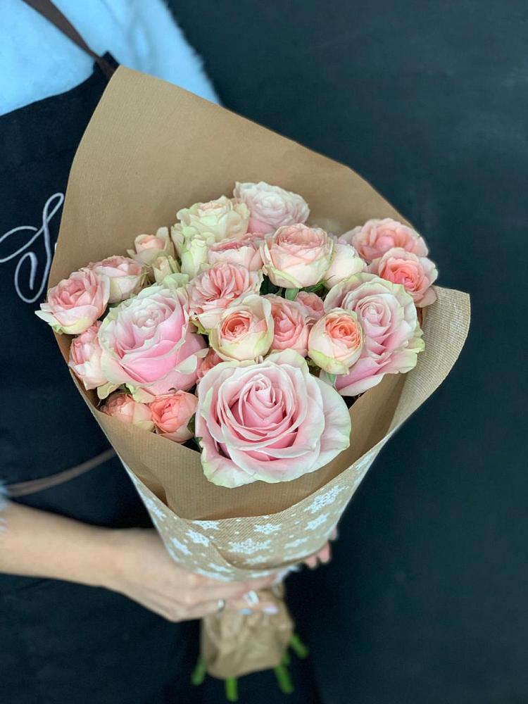 Букет цветов из: Хризантемы и Розы в Плесецке