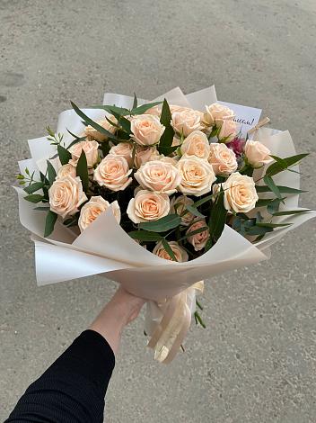 Букет Кремовые розы Латте в Плесецке