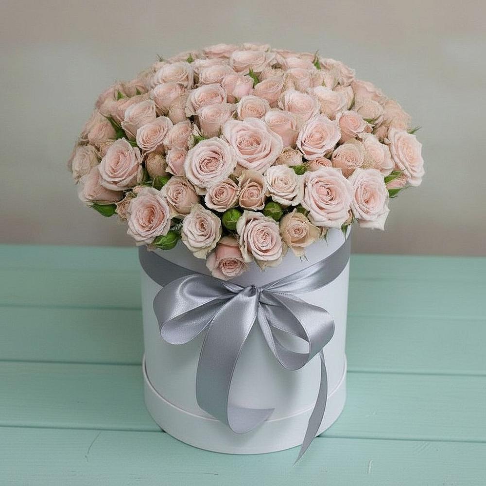 Цветочная композиция из Розы в шляпной коробке в Плесецке